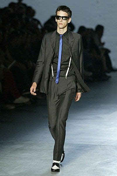 dior homme ss06 brooch|Dior Men Spring 2006 Menswear Collection .